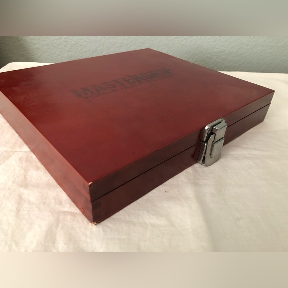 mastergrip chisel carving wooden case only